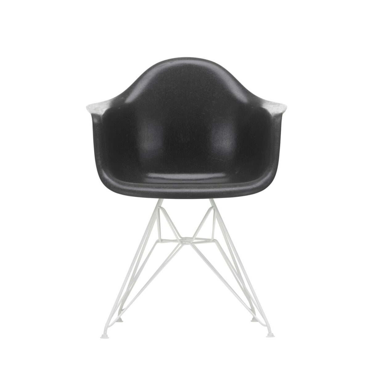 3345666 Eames Fiberglass Armchair DAR 04 elephant hide grey 04 white powder coated centre master