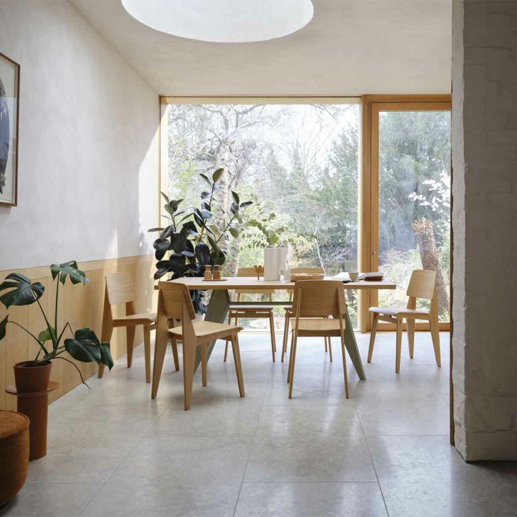 vitra chaise tout bois envir 4