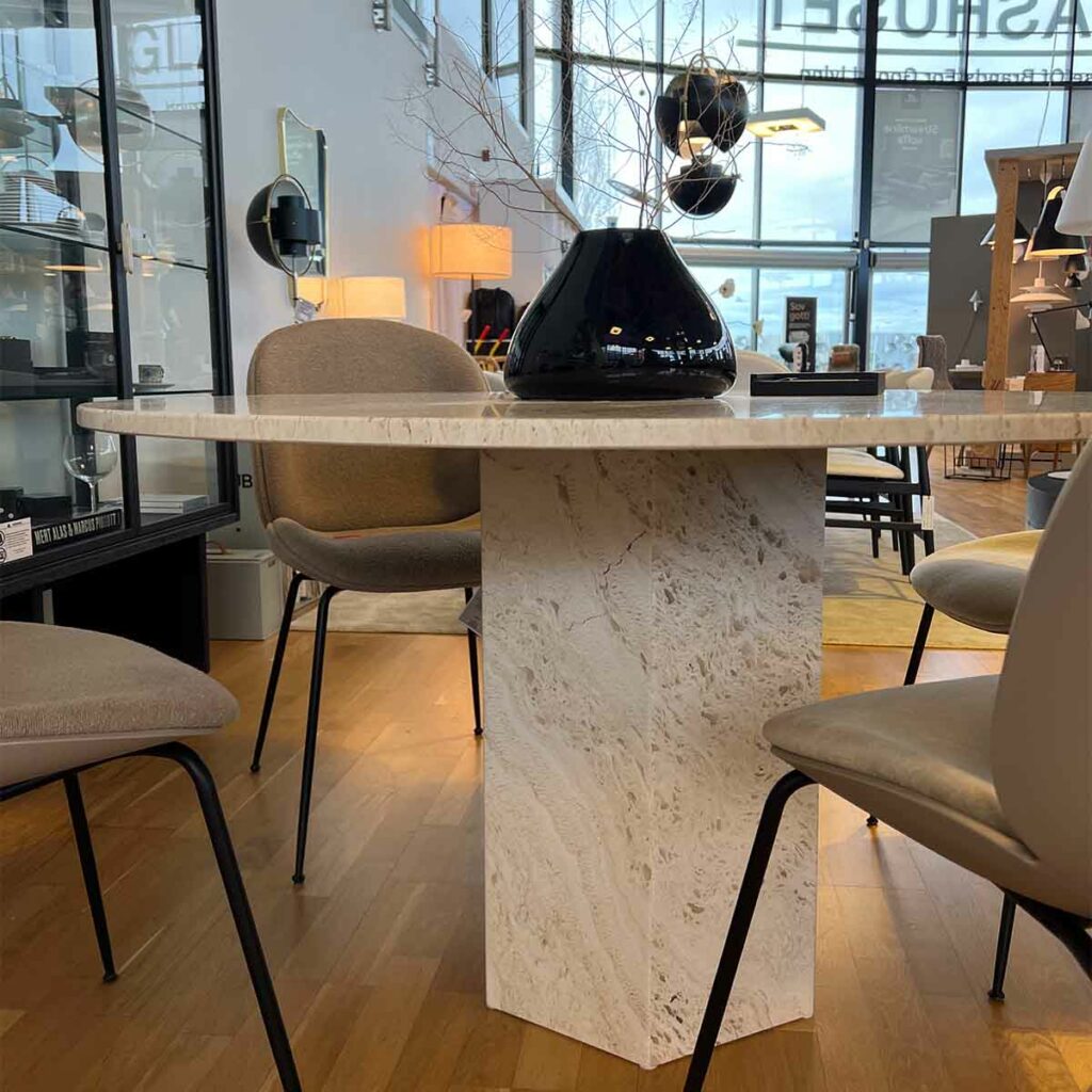 gubi epic dining table demo 2