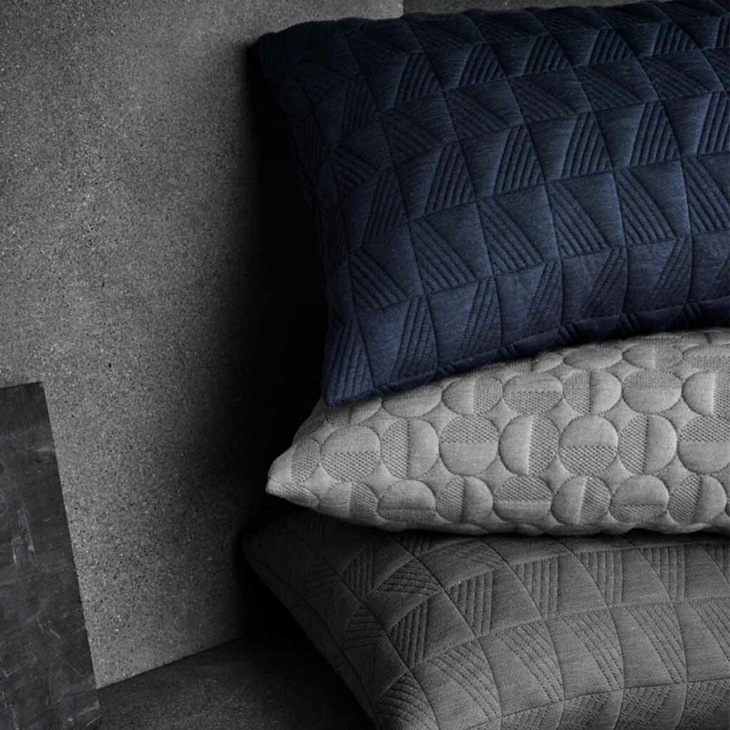 fritz hansen aj cushion trapez multi envir1