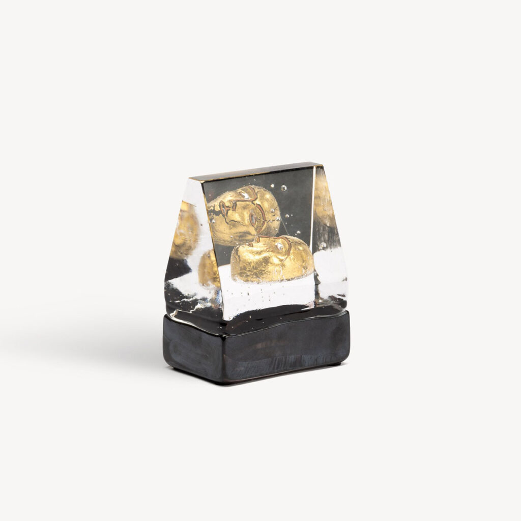 kosta boda black elements house of mystery gold 2