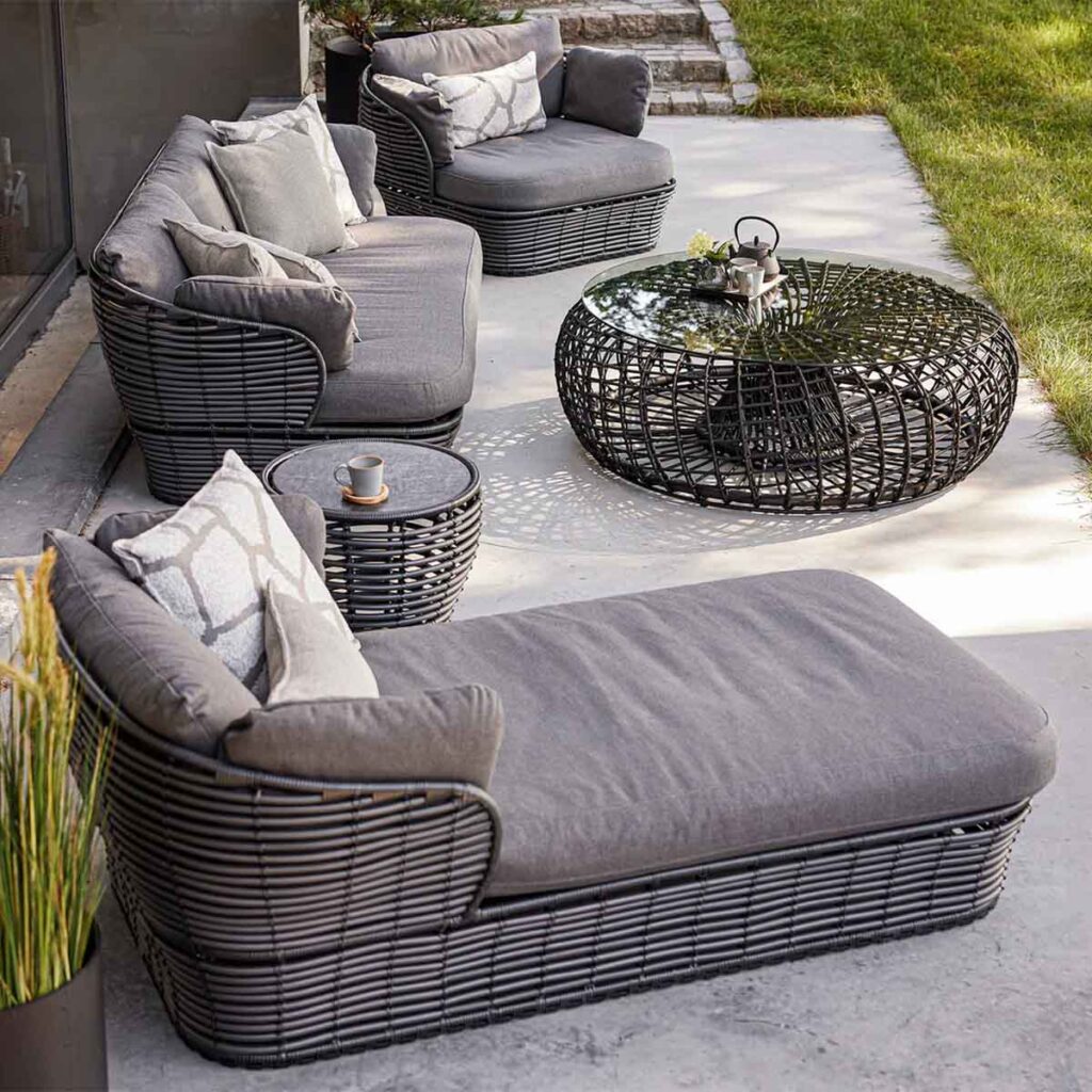 Basket daybed