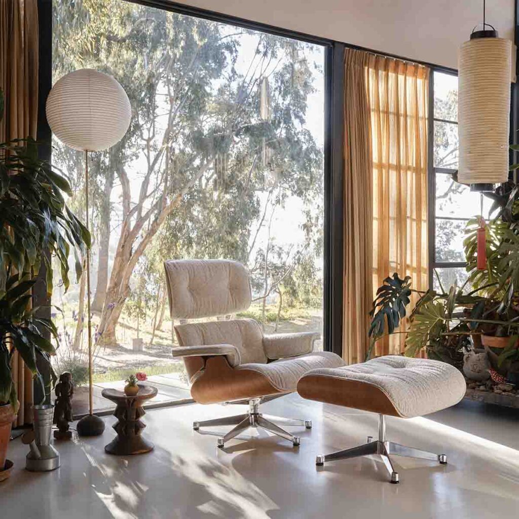 Eames Lounge Chair Walnut Natural