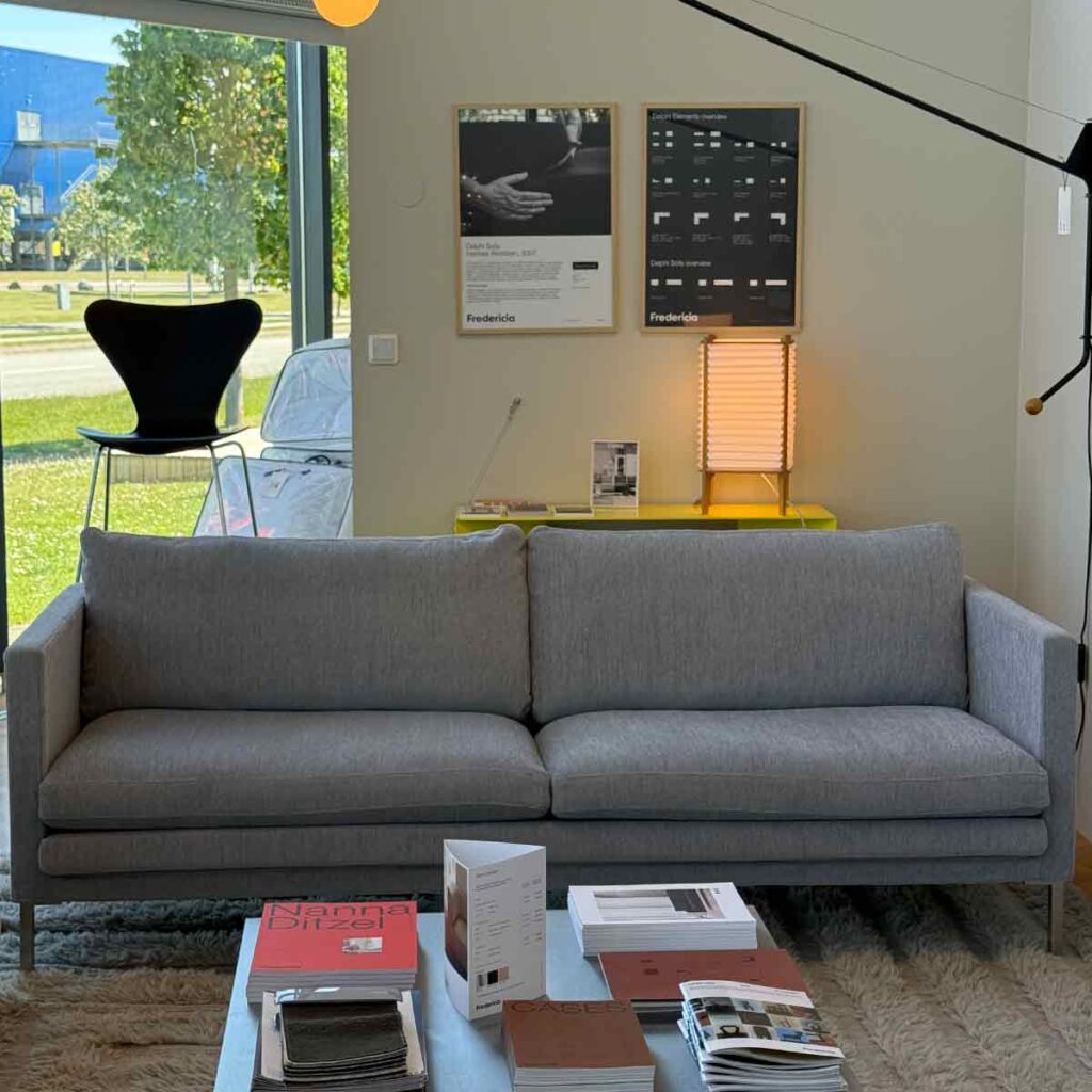 Juul 953 soffa Demo